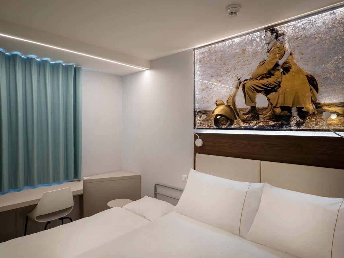 Ibis Hotel