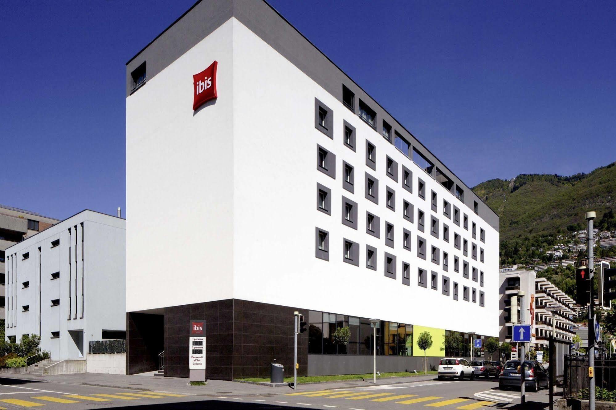Ibis 3*